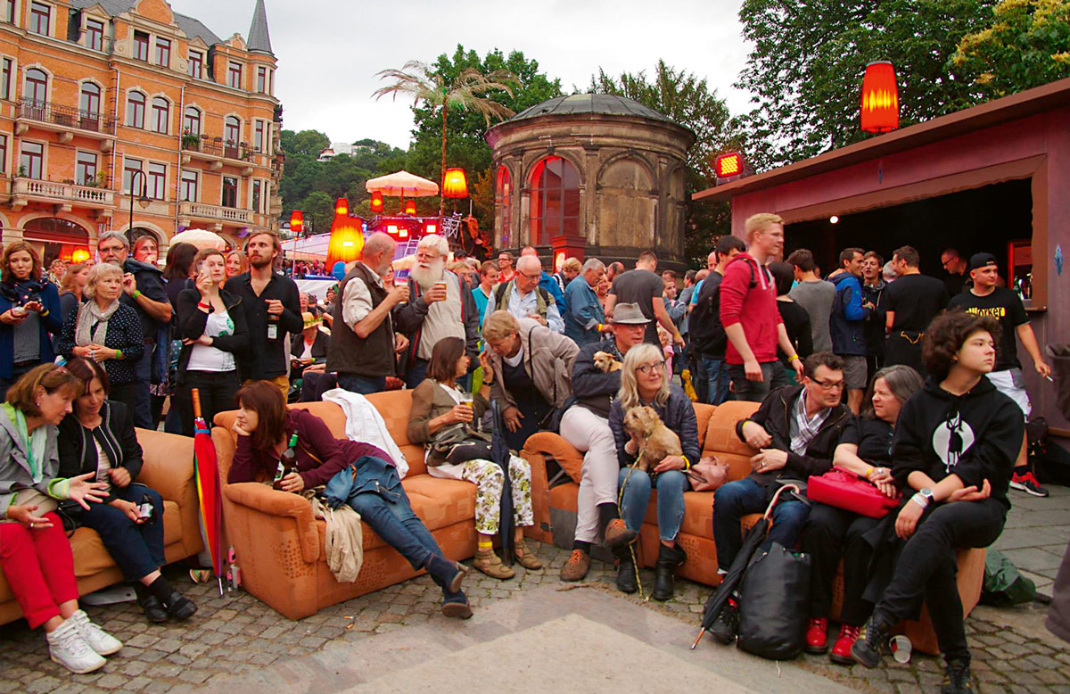Die Rock’n‘Roll Band King Creole hatte beim Elbhangfest, in Loschwitz einen auftritt, welcher am 27.06.2015 statt fand, und vom Elbhangfest e.V. veranstaltet wurde.
