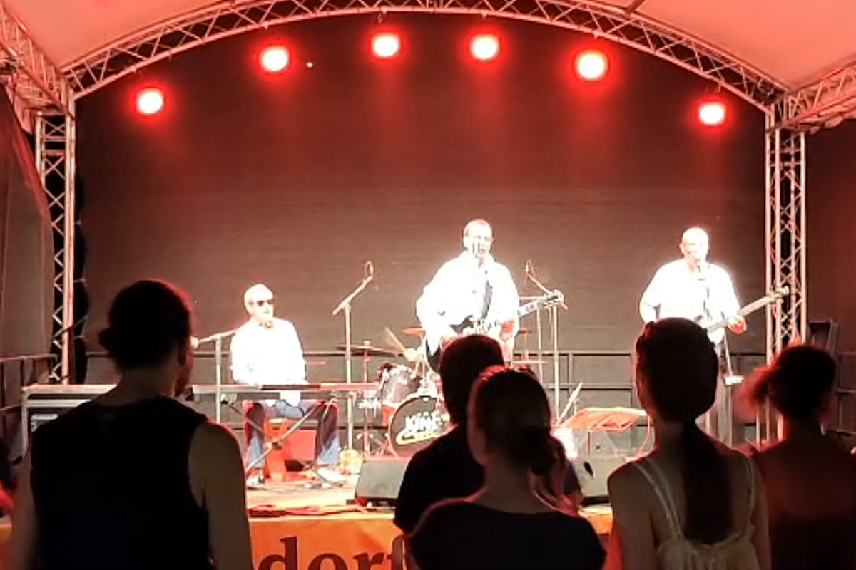 King Creole beim Elbhangfest 2026 auf der Festbühne im Weindorf Loschwitz - Rock’n‘Roll!